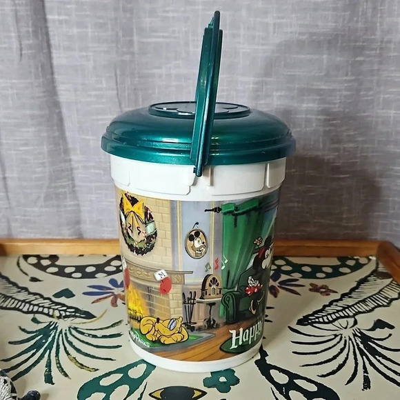 DISNEY BUCKET - Picture 4 of 7